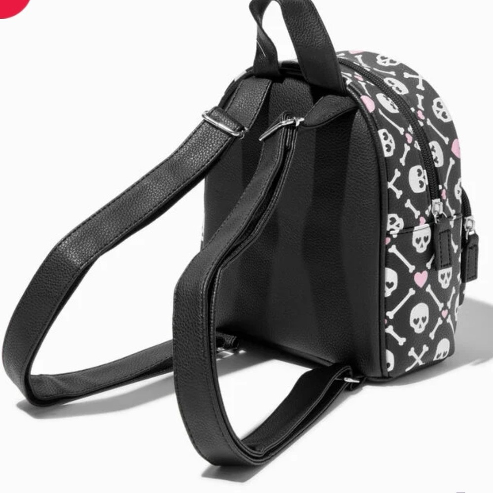 Black Skull & Pink Hearts Backpack - Picture 4 of 5